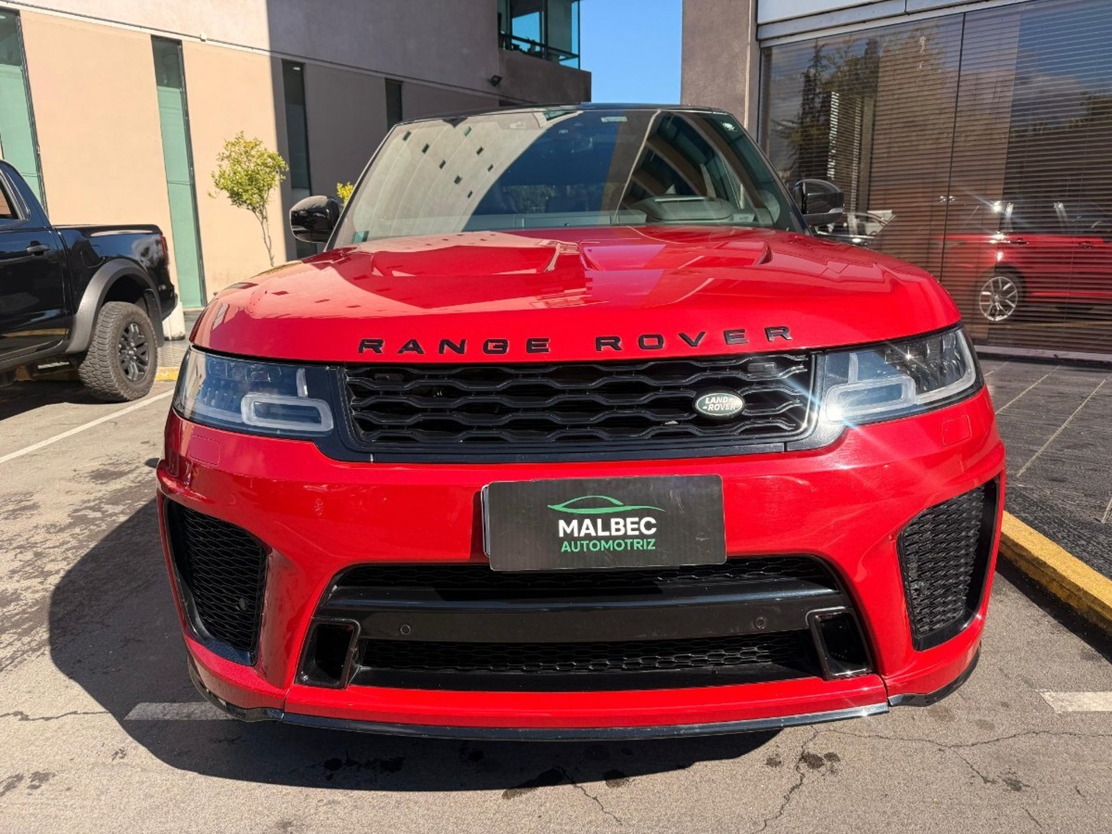 Land Rover RANGE ROVER SPORT SVR 2019 - Foto 2 de 10