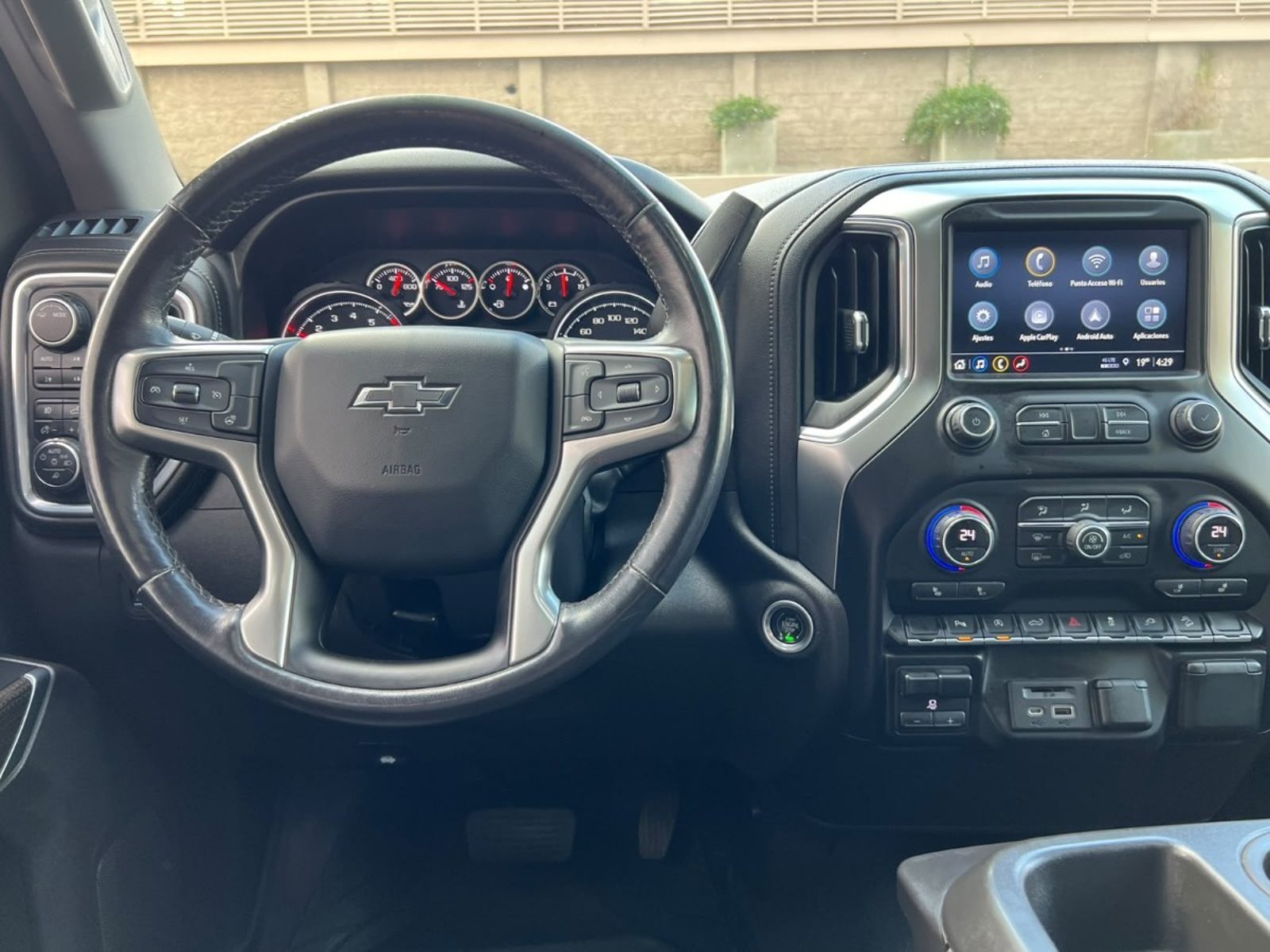 Chevrolet SILVERADO LT TRAILBOSS 5.3 2022 - Imagen 10 de 10