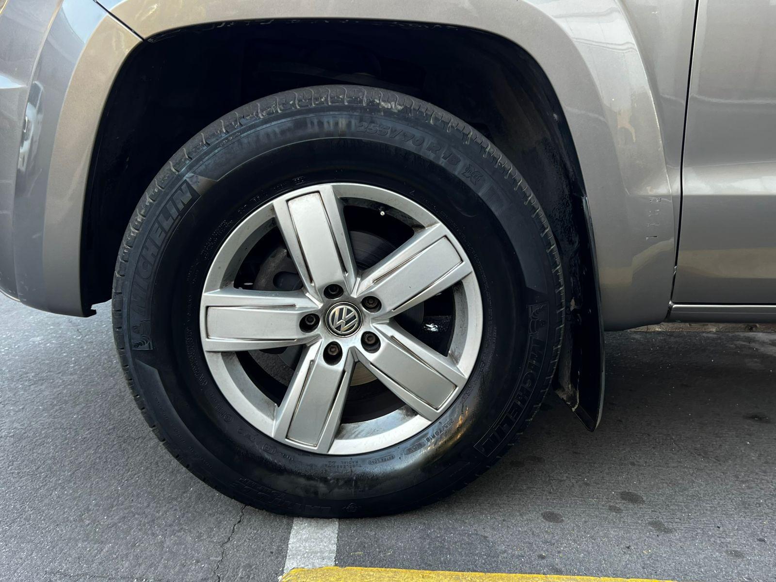 Volkswagen AMAROK HIGHLINE 4MOTION 2020 - Imagen 8 de 10