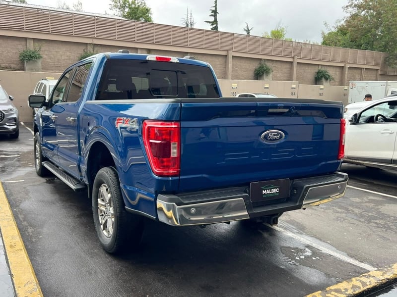 Ford F-150 5.0 XLT 4x4 2023 - Imagen 6 de 10