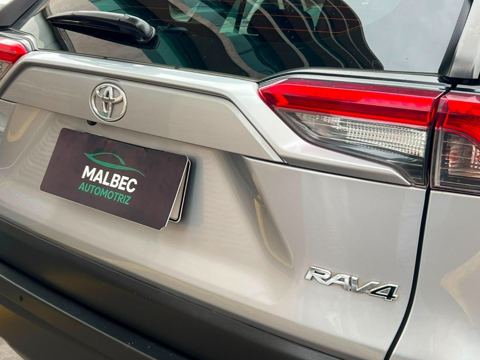 Toyota RAV 4 LE 2.0 4X2 MT 2020 - Imagen 7 de 10