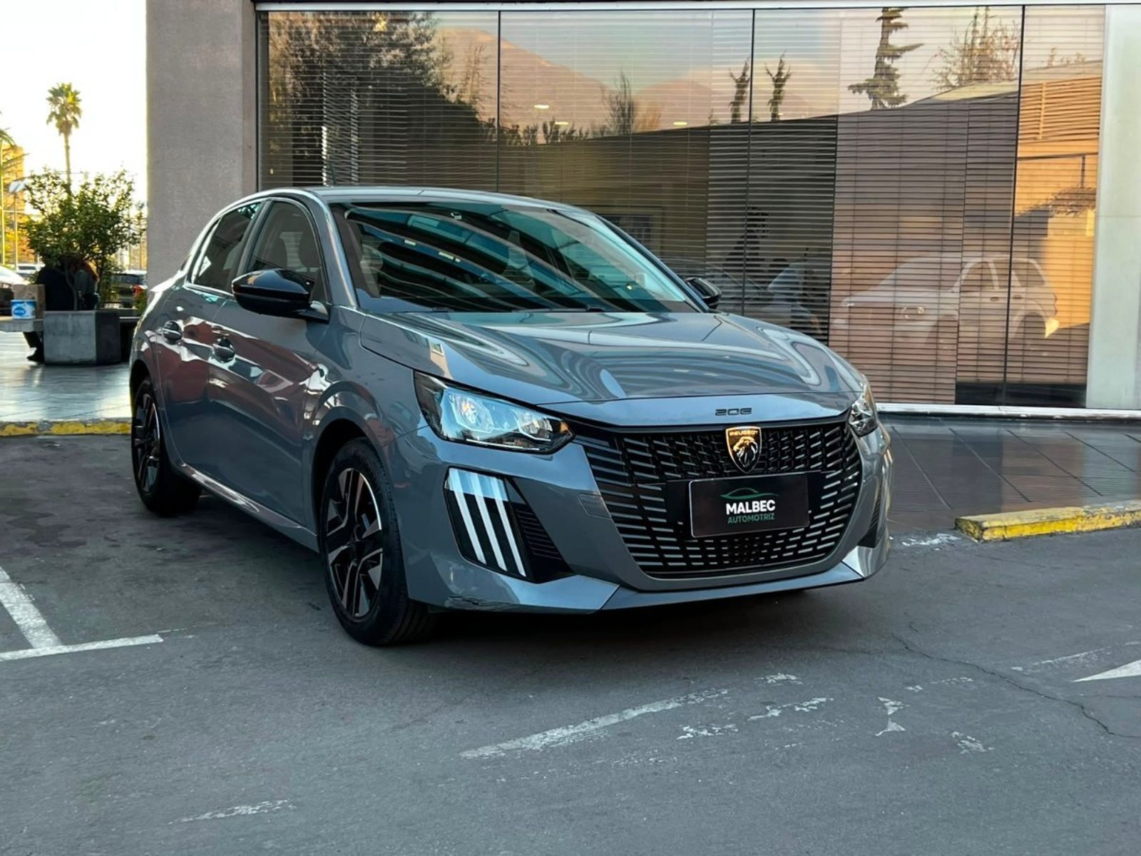 Peugeot 208 1.2 MT 2025 - Foto 3 de 10