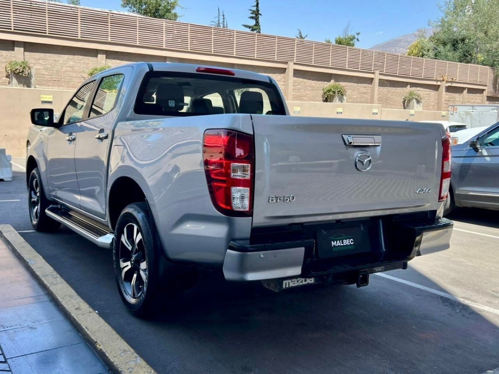 Mazda BT-50 HIGH PLUS 3.0 4X4 AT 2023 - Foto 4 de 10