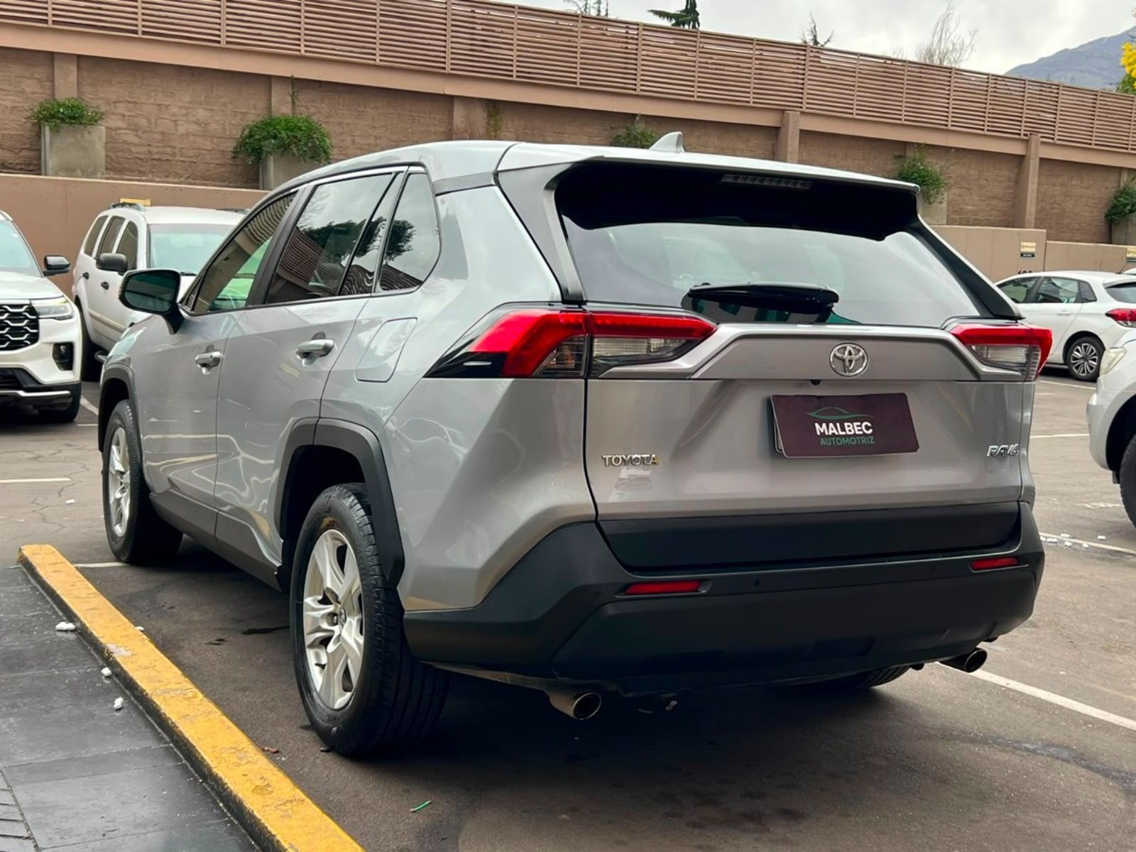 Toyota RAV 4 LE 2.0 4X2 MT 2020 - Imagen 6 de 10
