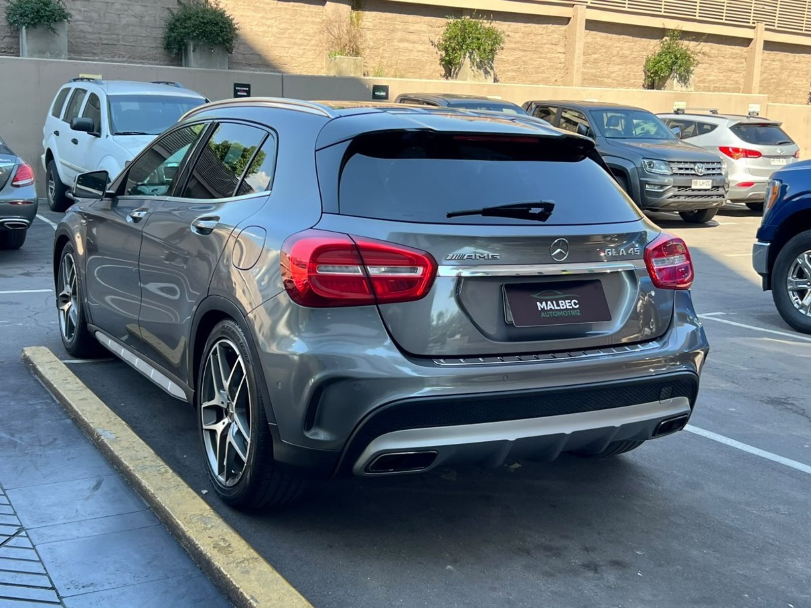 Mercedes-Benz GLA 45 AMG 4MATIC 2016 - Foto 4 de 10