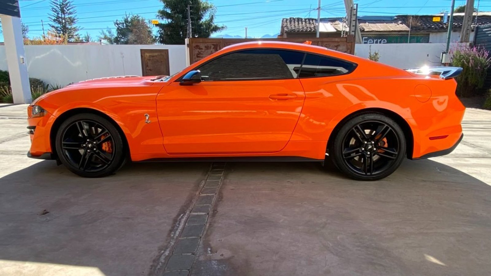 Ford MUSTANG COUPE 5.0 AT. 2022 - Imagen 5 de 10