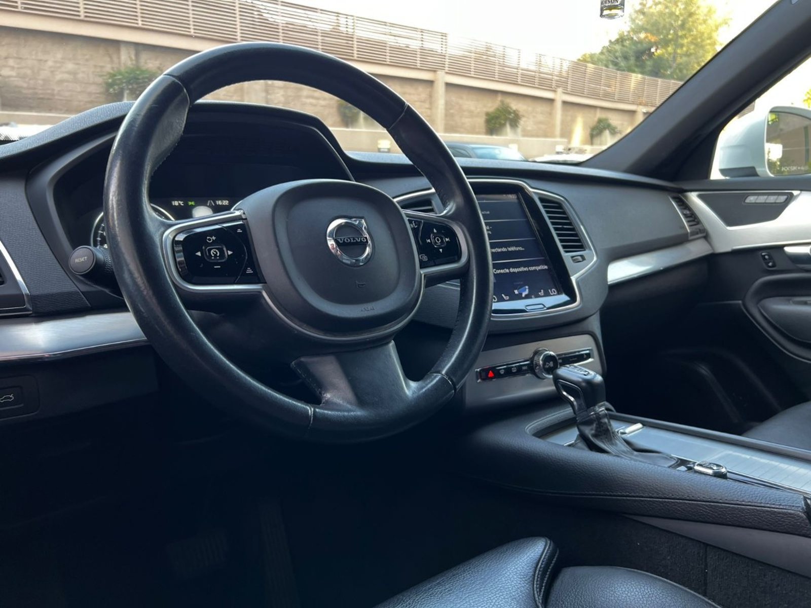 Volvo XC90 KINETIC D5 2019 - Imagen 8 de 10