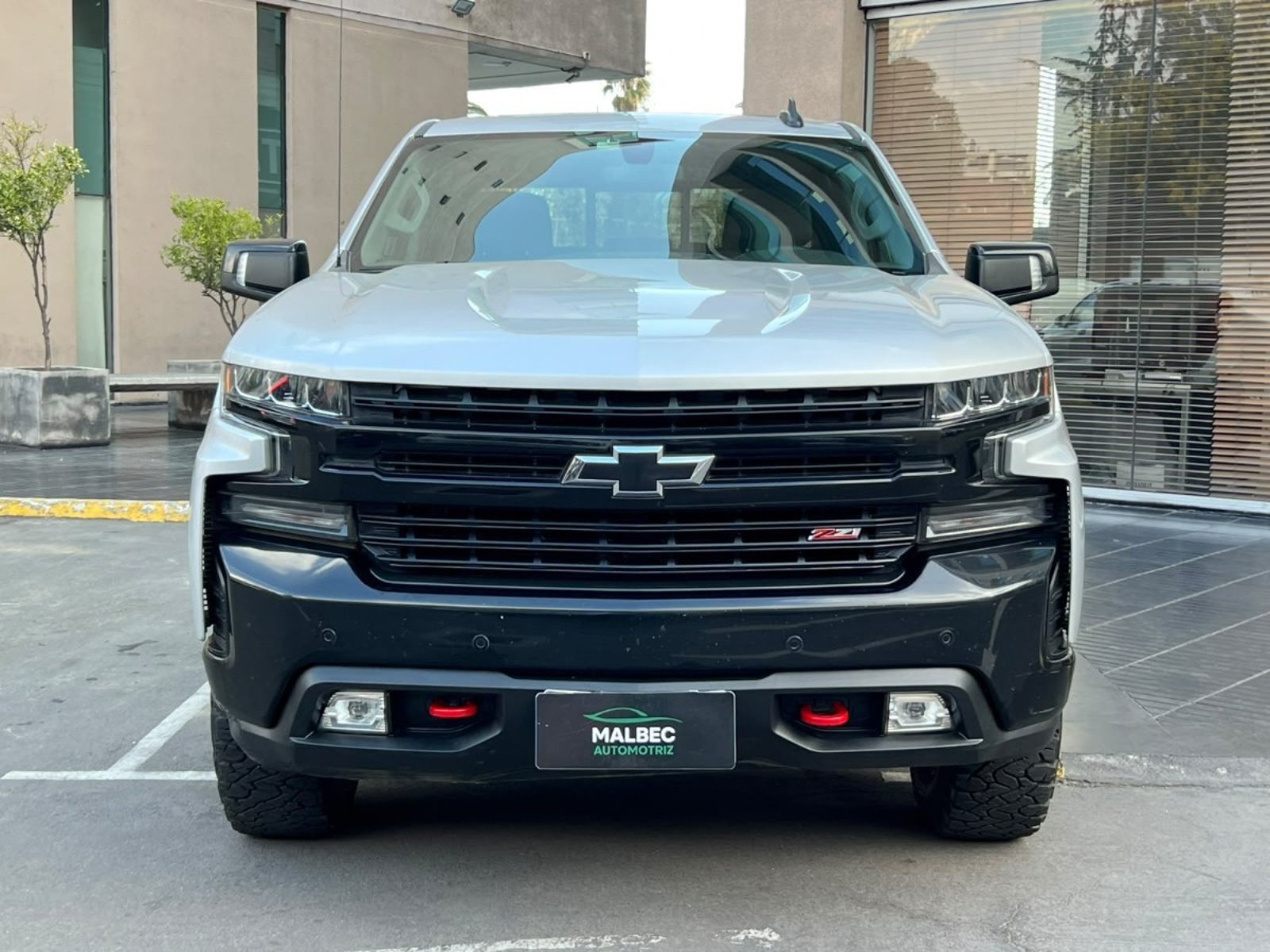 Chevrolet SILVERADO LT TRAILBOSS 5.3 2022 - Foto 2 de 10