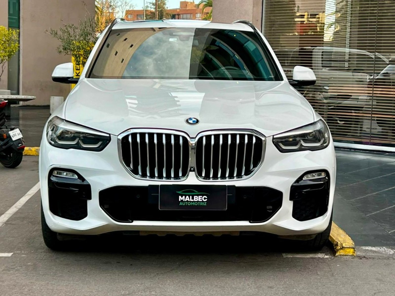 BMW X5 M SPORT 30D 2021 - Foto 2 de 10