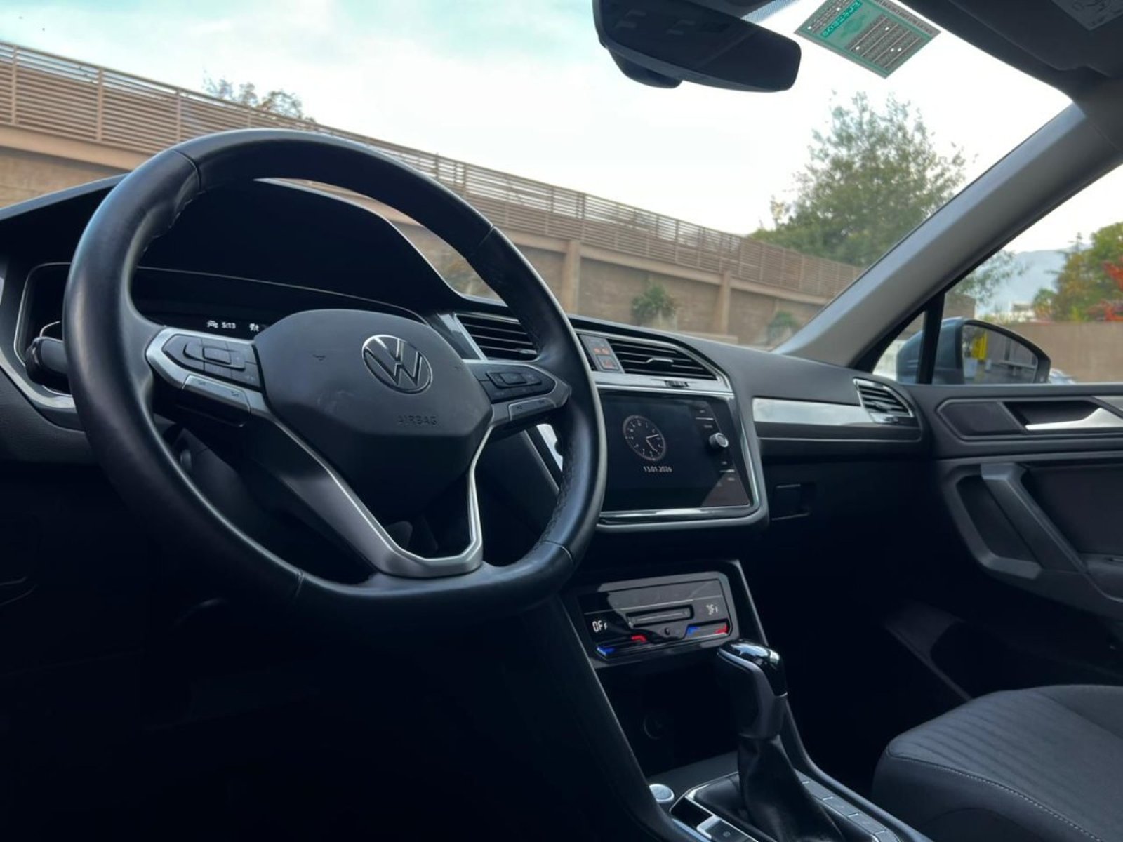 Volkswagen TIGUAN COMFORTLINE 1.4 TSI 2024 - Imagen 9 de 10