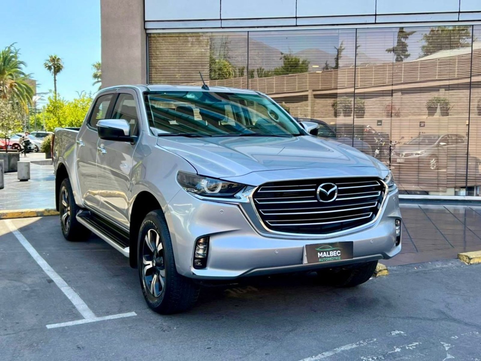 Mazda BT-50 HIGH PLUS 3.0 4X4 AT 2023 - Imagen 3 de 10