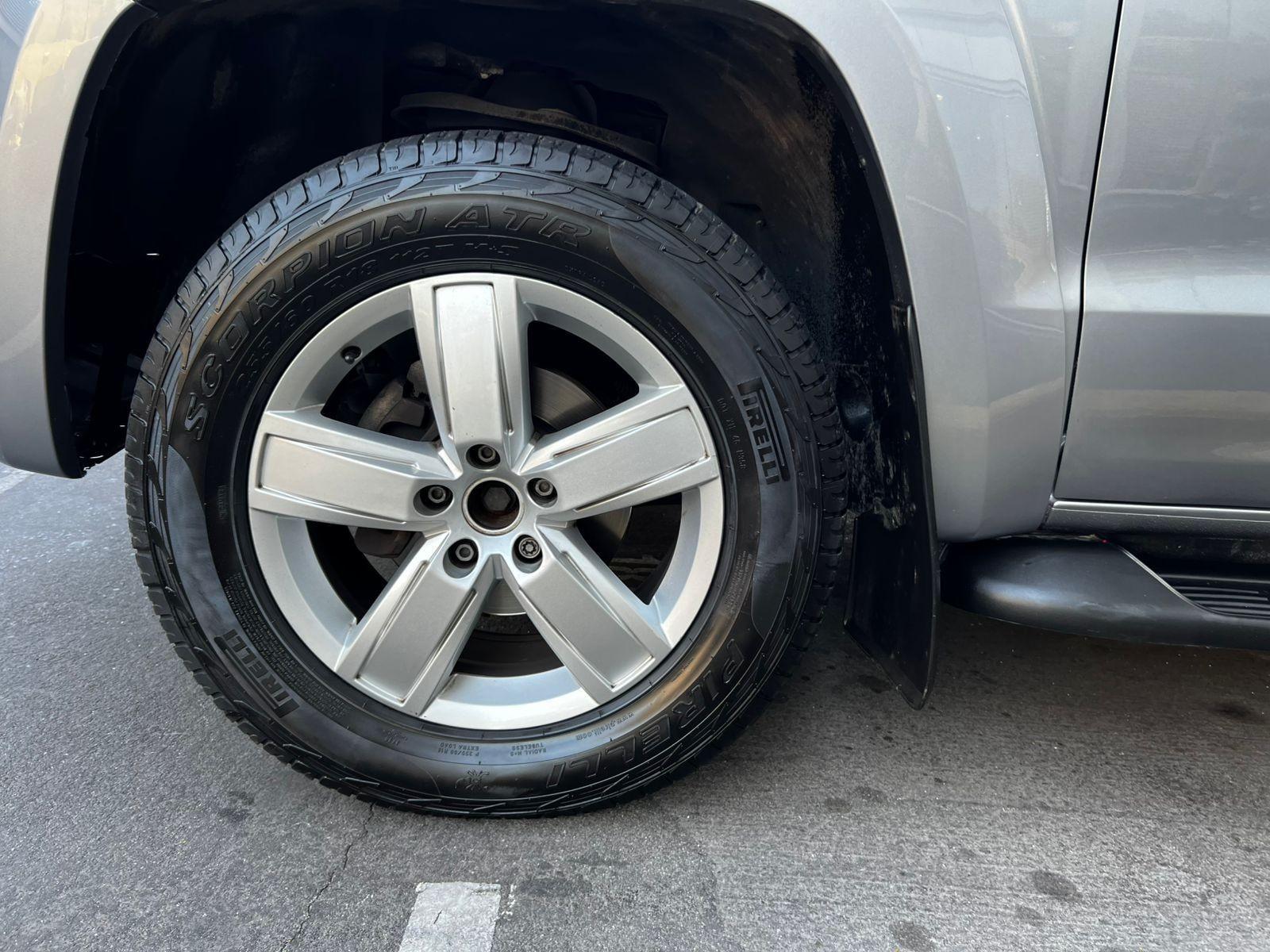Volkswagen AMAROK HIGHLINE 4MOTION 2021 - Imagen 9 de 10