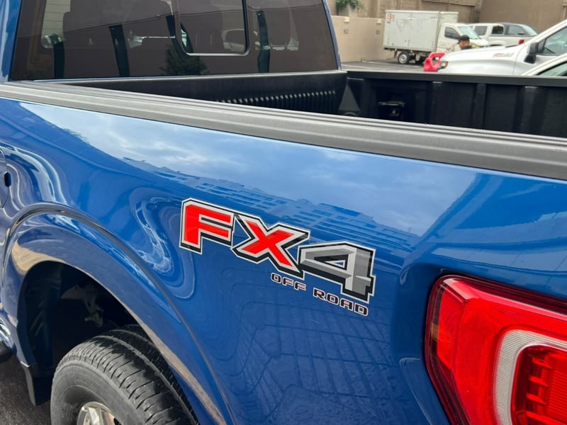 Ford F-150 5.0 XLT 4x4 2023 - Imagen 8 de 10