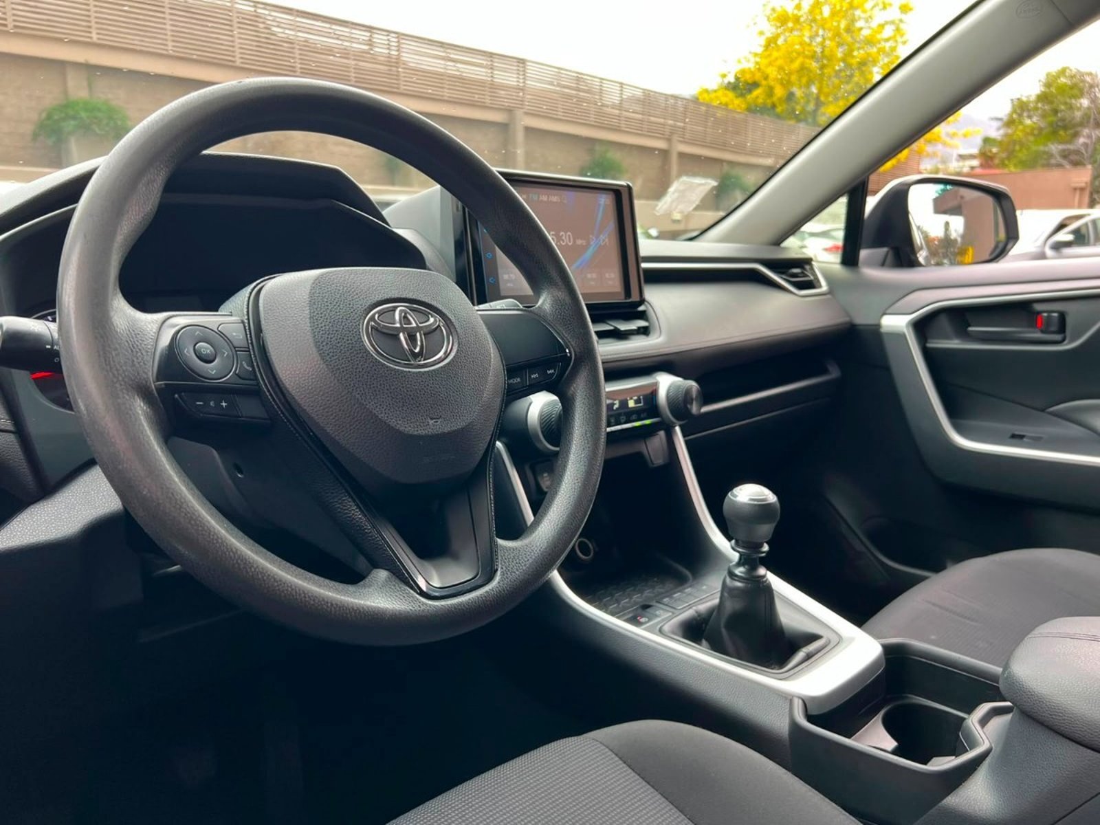 Toyota RAV 4 LE 2.0 4X2 MT 2020 - Imagen 9 de 10