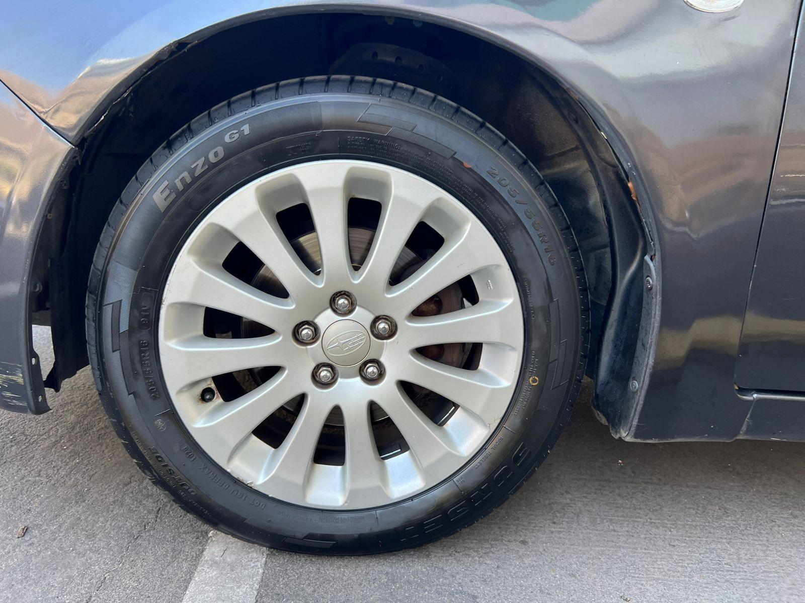 Subaru IMPREZA 2.0 R 2012 - Imagen 8 de 10