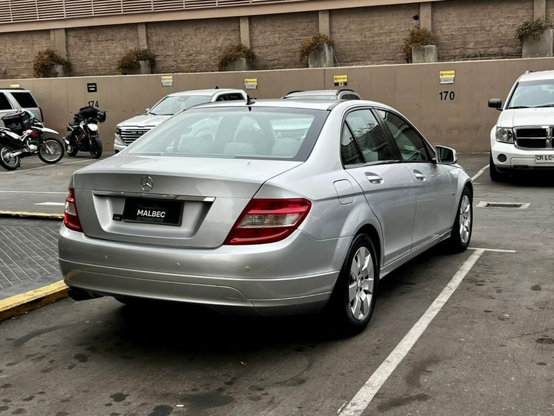 Mercedes-Benz C180 BLUE EFFICIENCY 2011 - Imagen 6 de 10