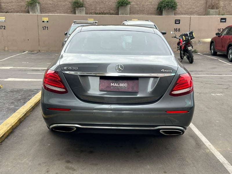 Mercedes-Benz E400 4MATIC 3.0 2018 - Imagen 5 de 10
