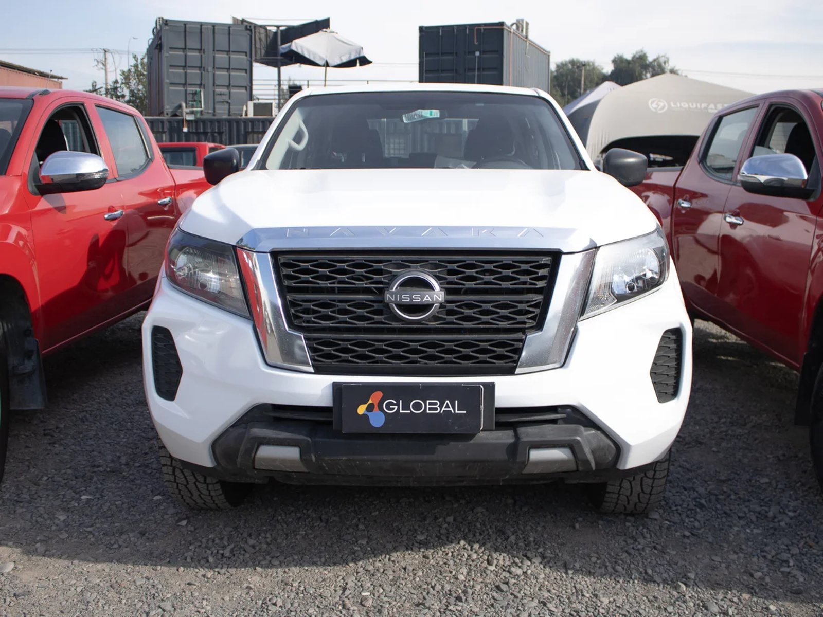 Nissan Navara 2023 - Foto 2 de 8