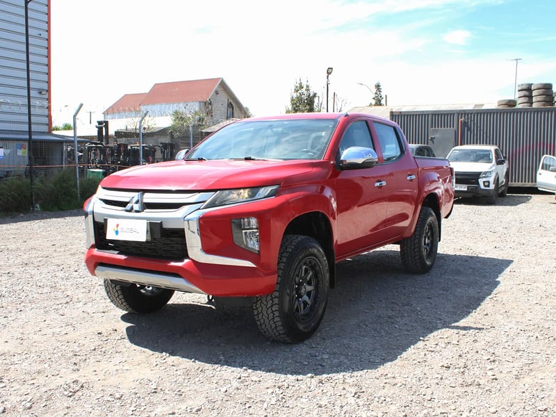 Mitsubishi L200 2023