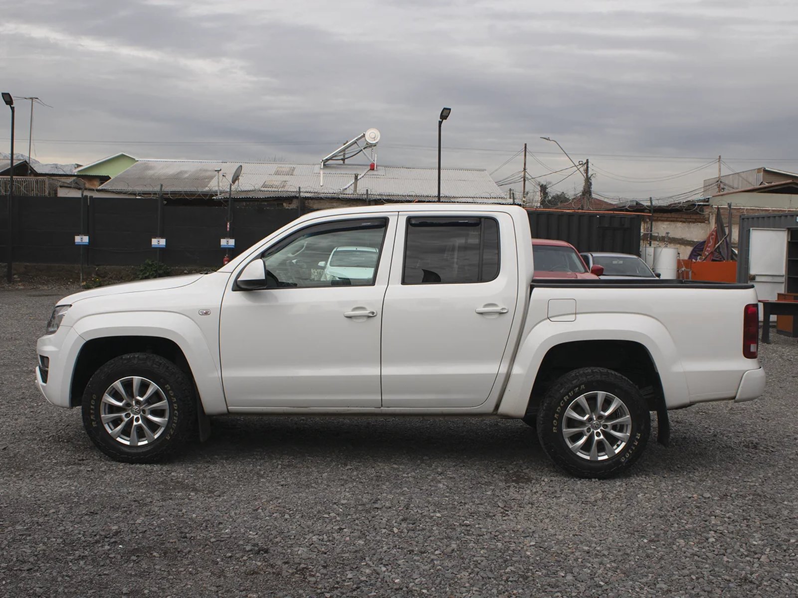 Volkswagen Amarok 2022 - Foto 5 de 9