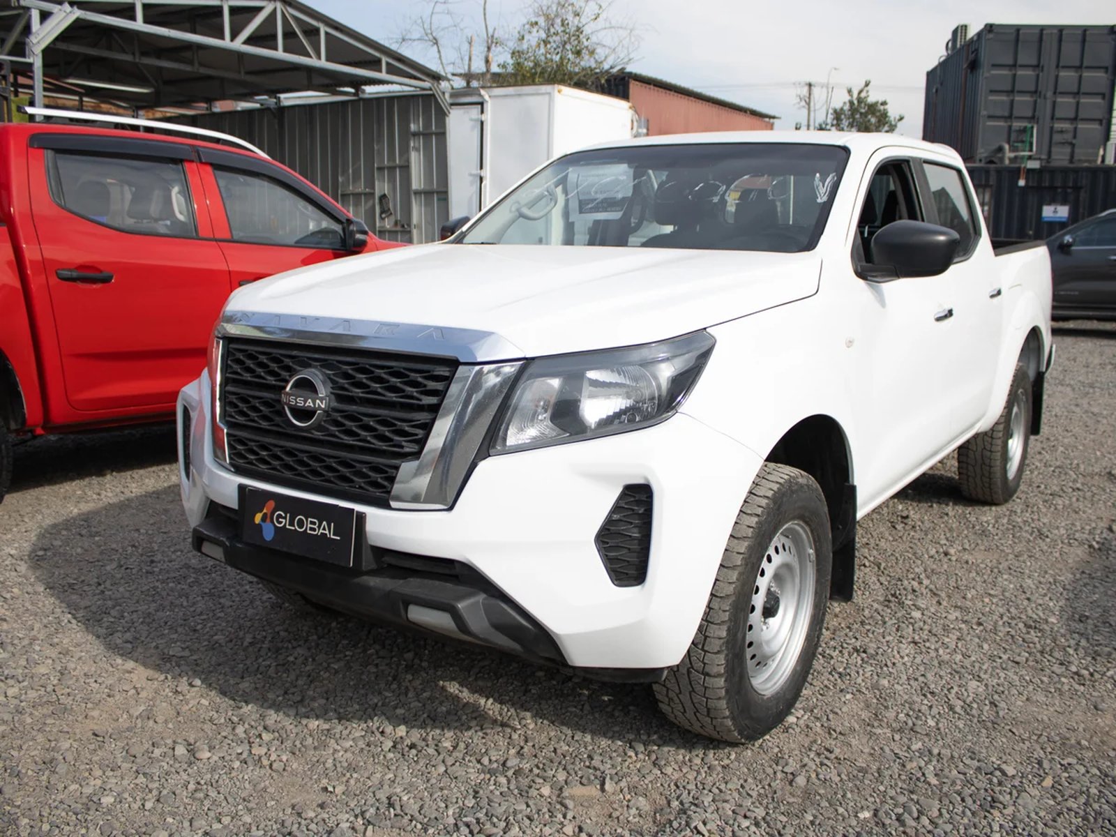 Nissan Navara 2023 - Foto 2 de 9