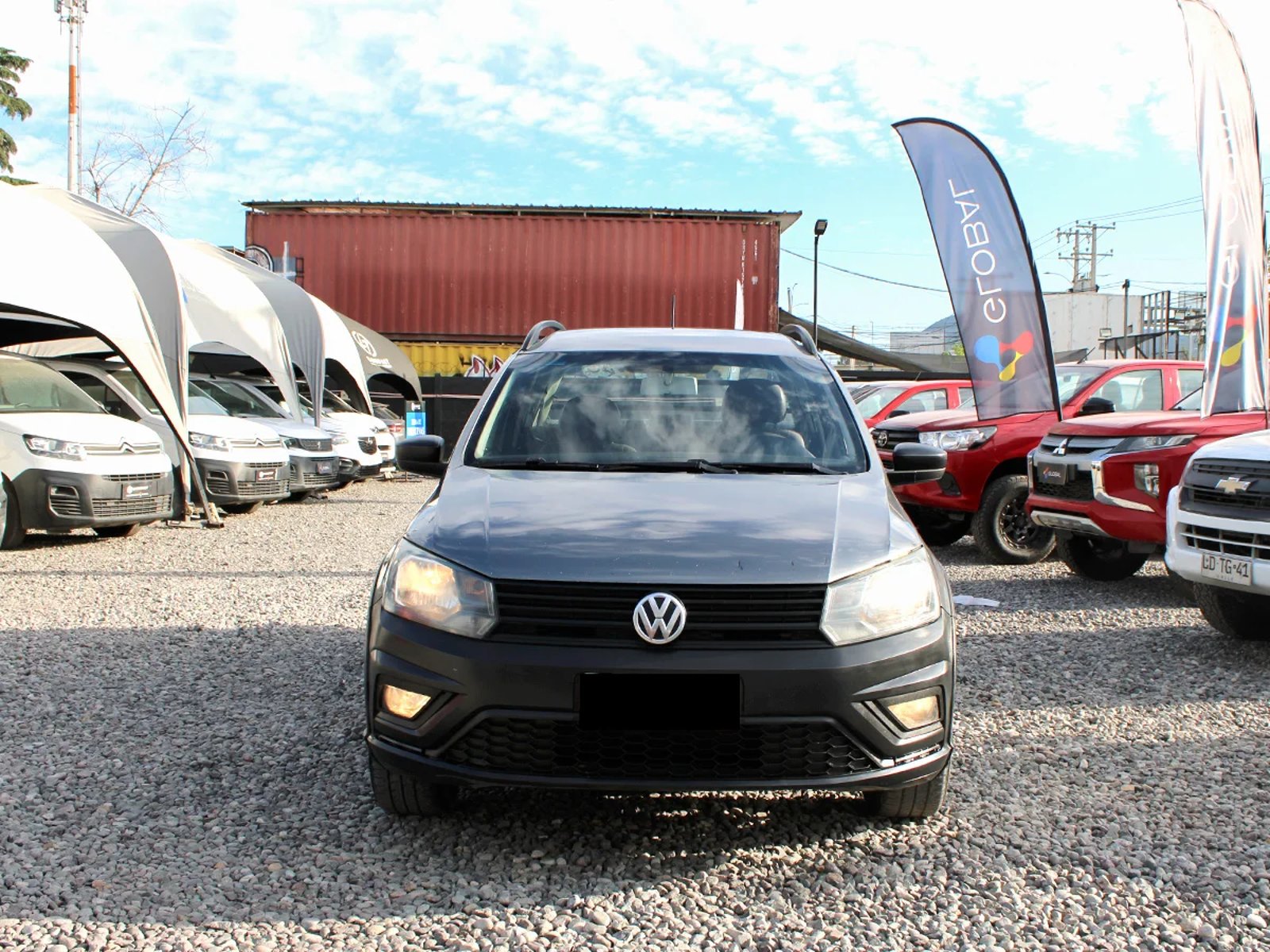 Volkswagen Saveiro 2017 - Foto 2 de 10