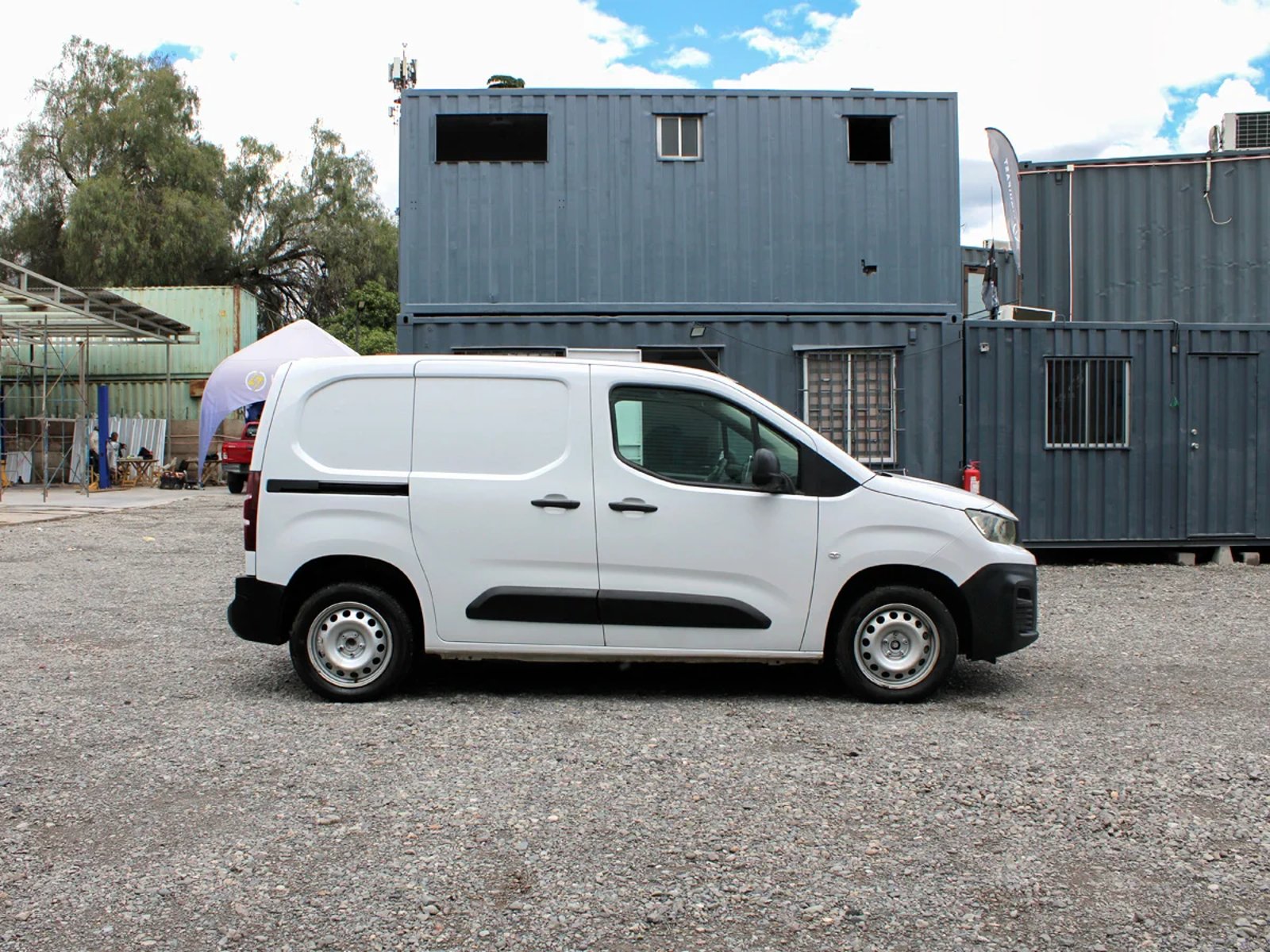Peugeot Partner 2024 - Foto 4 de 11