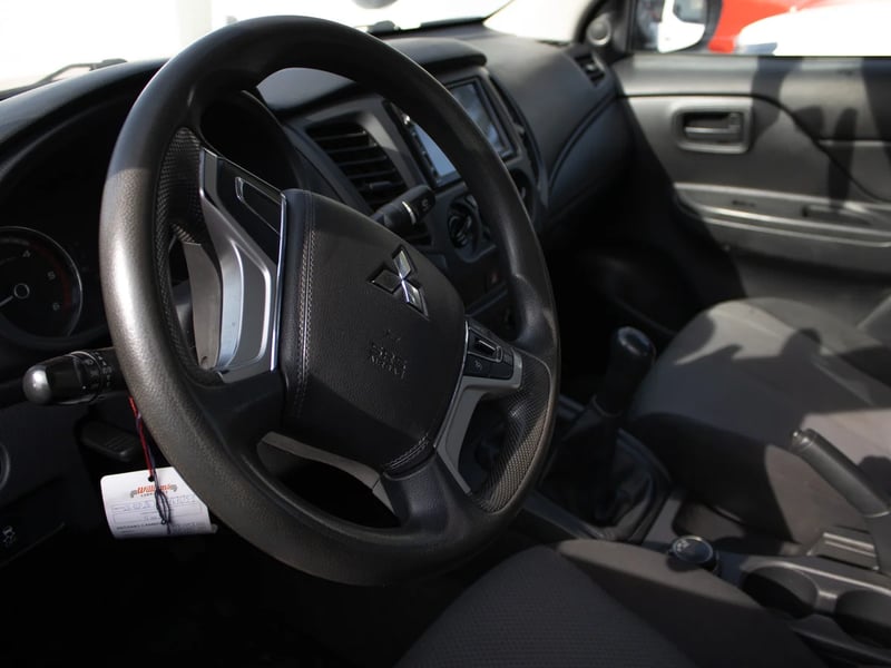 Mitsubishi L200 2023 - Imagen 5 de 8