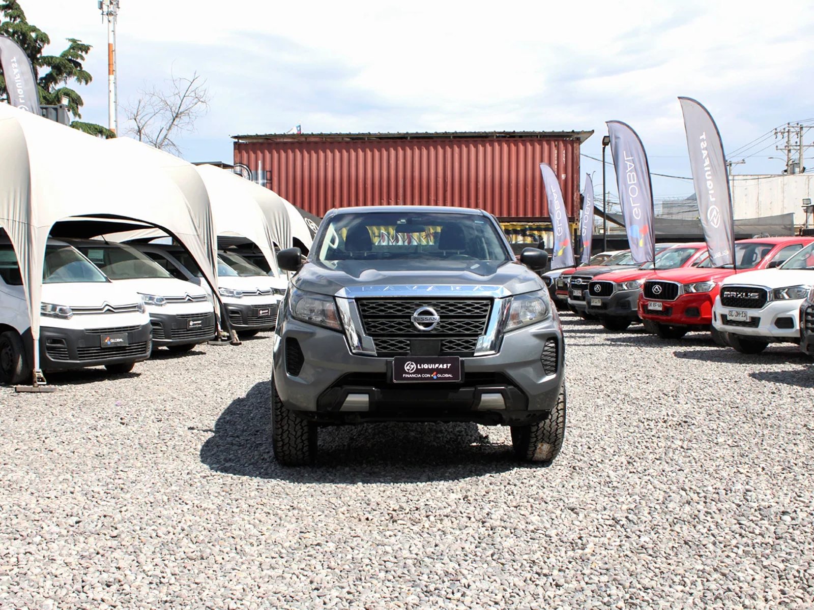 Nissan Navara 2022 - Foto 3 de 10