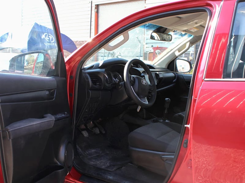 Toyota Hilux 2023 - Imagen 10 de 11