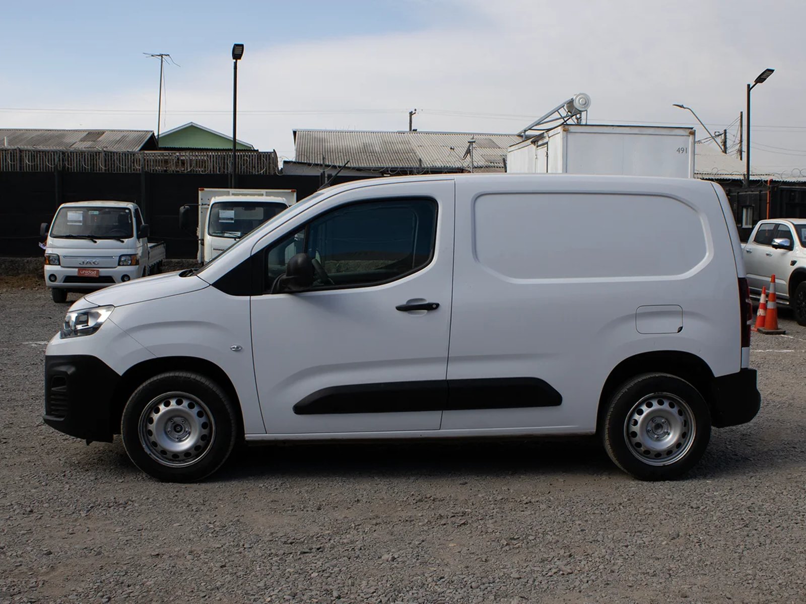 Citroën Berlingo 2024 - Foto 4 de 11