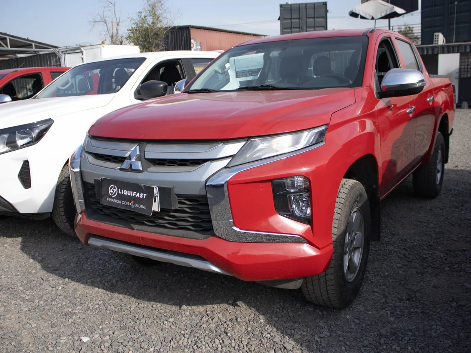 Mitsubishi L200 2022 - Foto 2 de 8