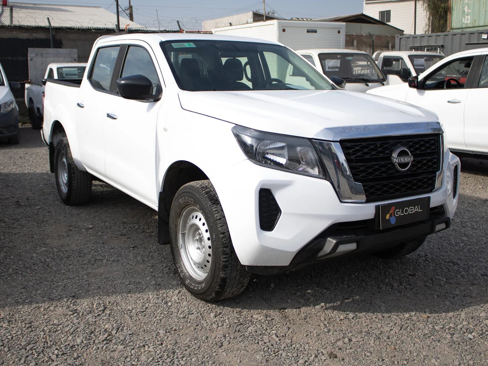 Nissan Navara 2023 - Foto 2 de 9