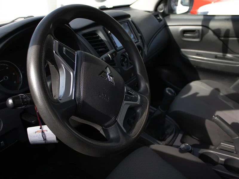 Mitsubishi L200 2023 - Imagen 5 de 8