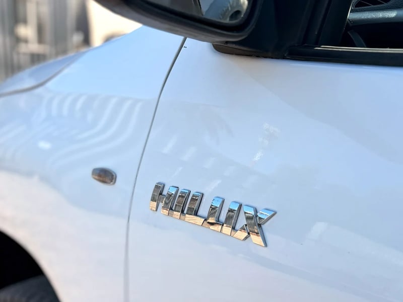 Toyota Hilux 2023 - Imagen 5 de 7