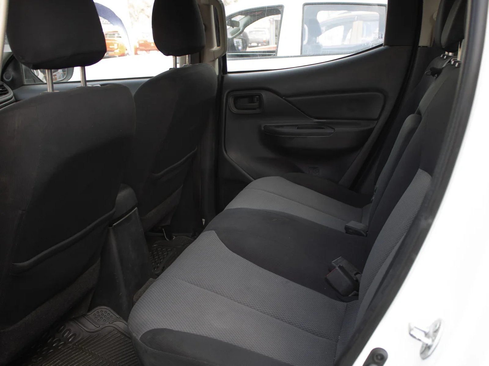 Mitsubishi L200 2023 - Imagen 9 de 9