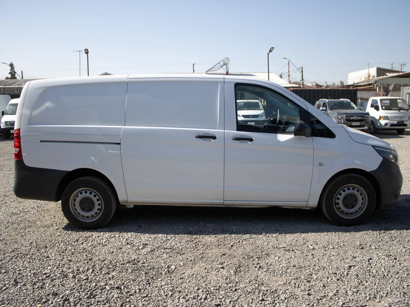 Mercedes-Benz VITO 111 2022 - Foto 5 de 10