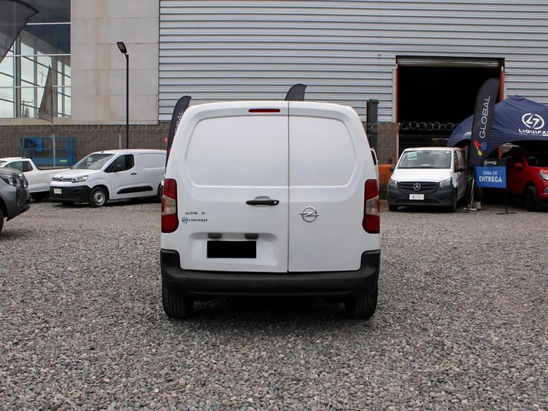 Opel Combo 2023 - Imagen 8 de 10