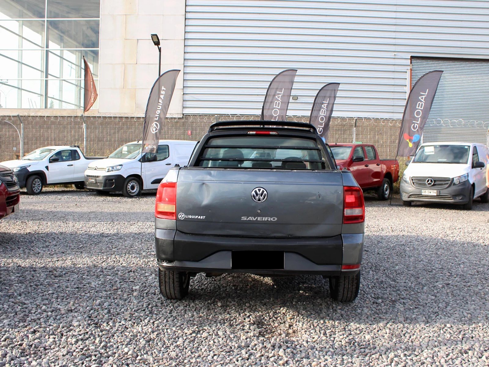 Volkswagen Saveiro 2017 - Foto 4 de 10