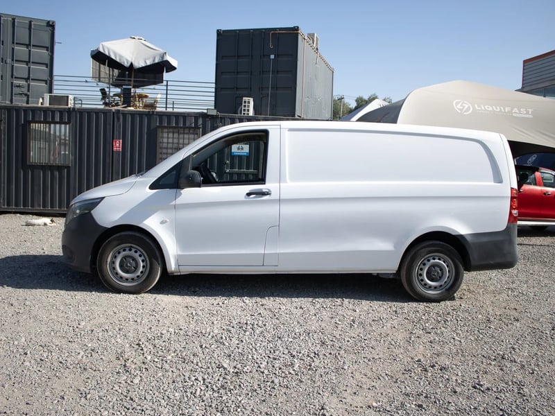 Mercedes-Benz VITO 111 2022 - Imagen 6 de 10