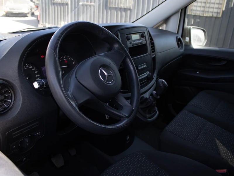 Mercedes-Benz VITO 111 2022 - Imagen 8 de 10