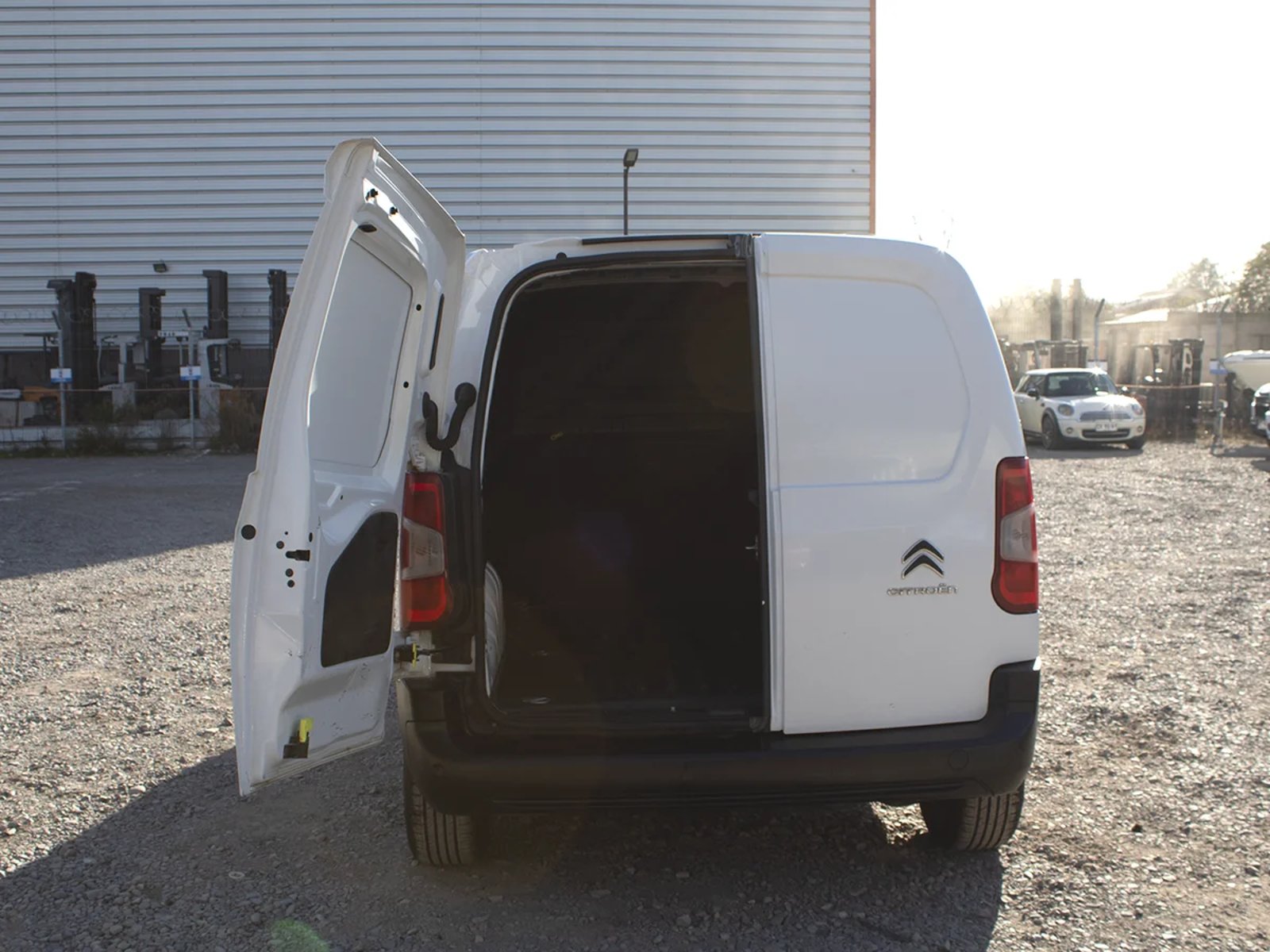Citroën Berlingo 2024 - Imagen 6 de 11