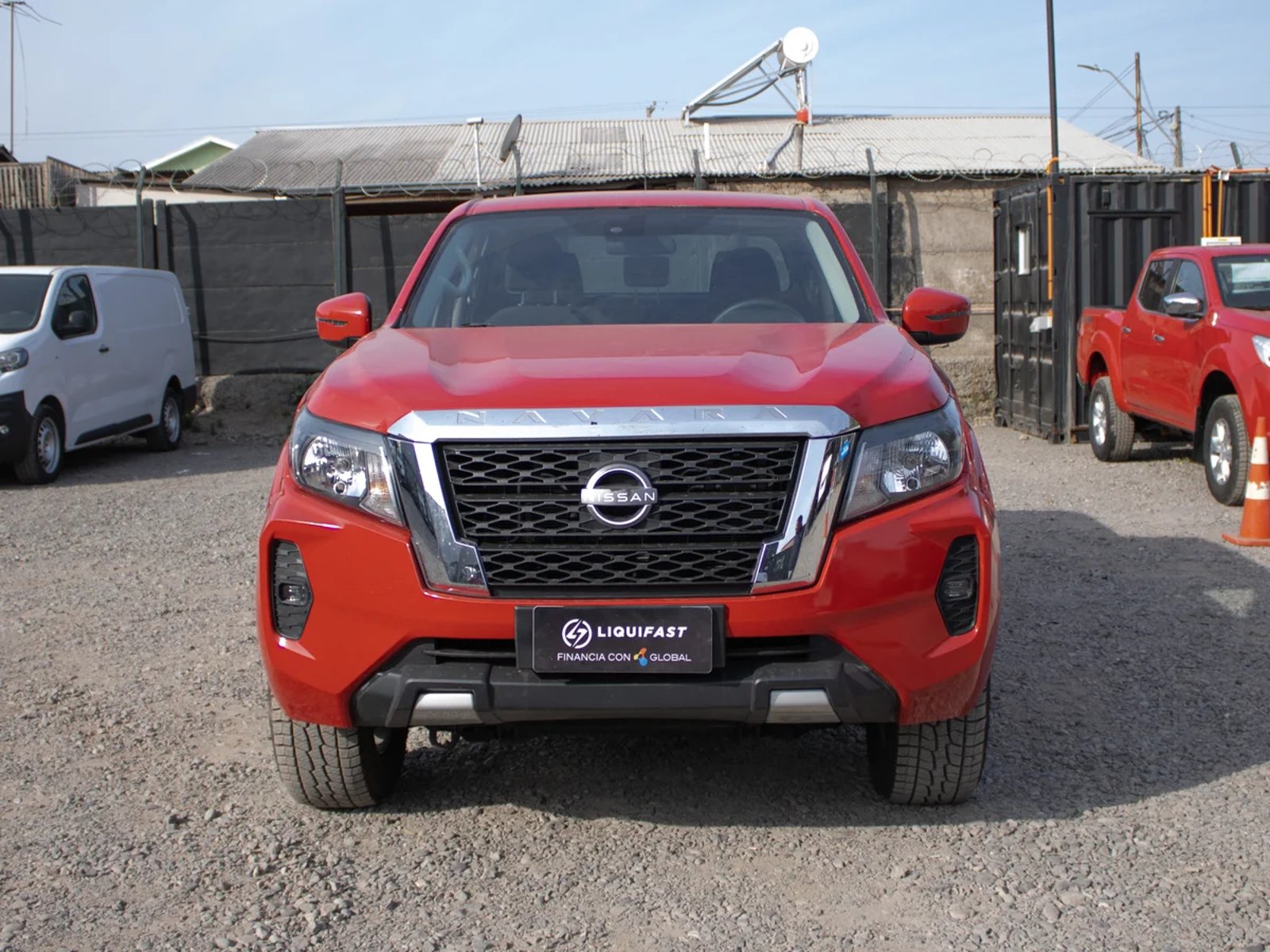 Nissan Navara 2023 - Foto 2 de 10