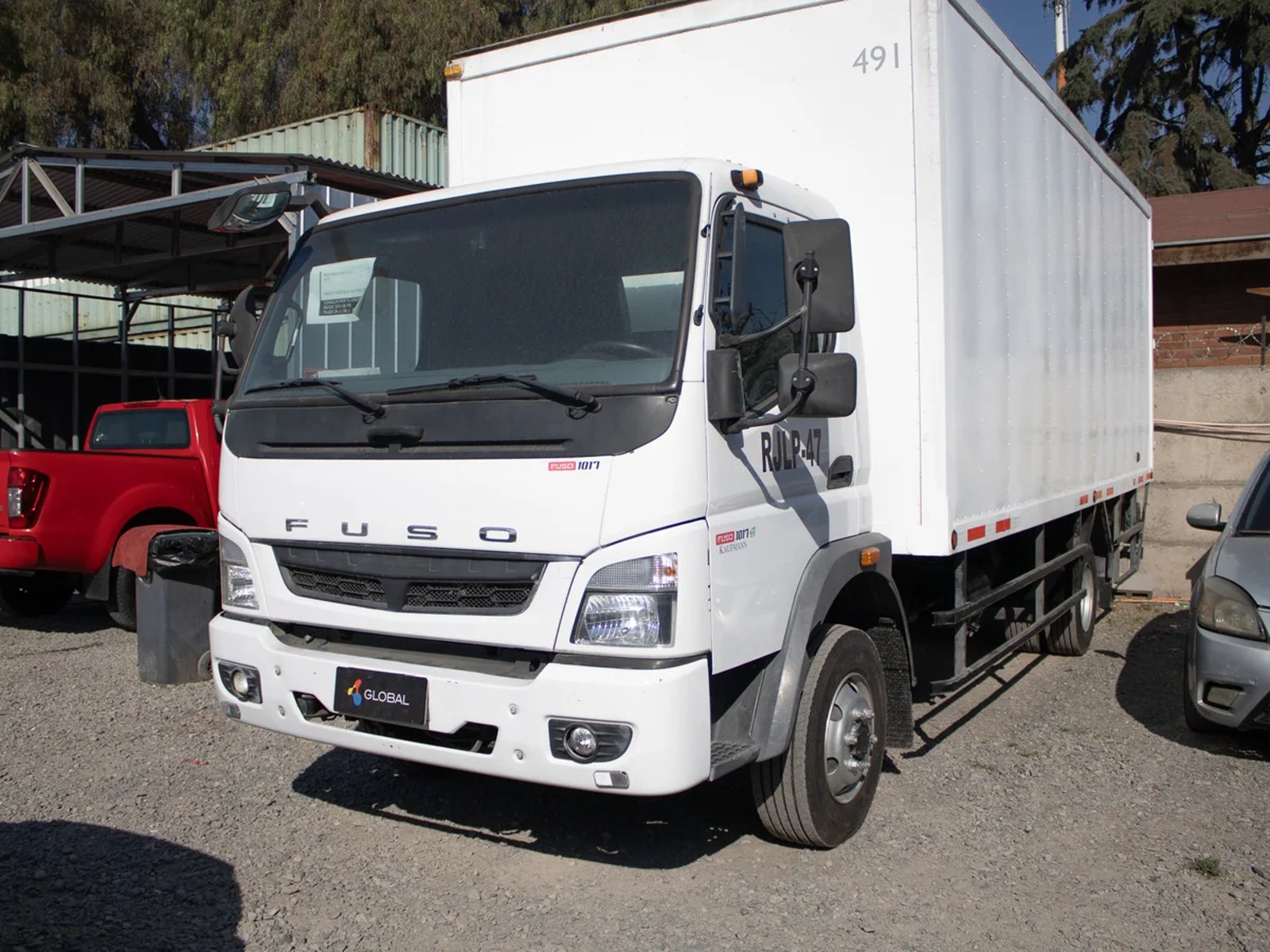 Mitsubishi Fuso Canter 1017 2022 - Foto 2 de 6
