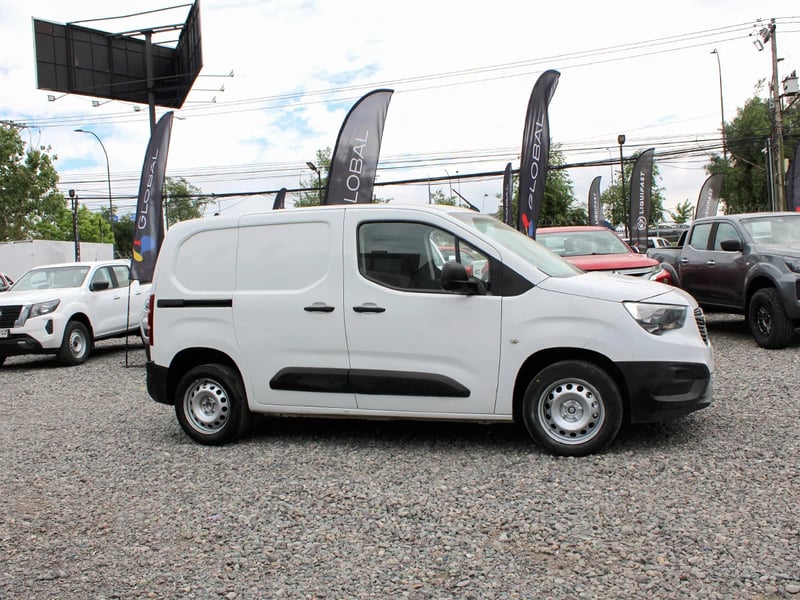 Opel Combo 2023 - Imagen 4 de 10