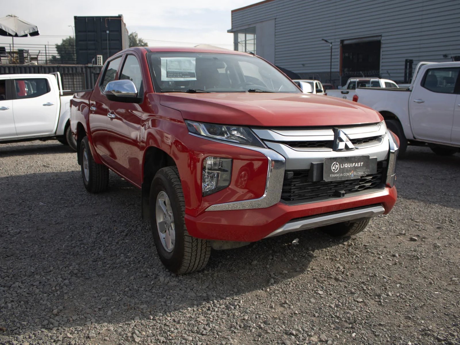 Mitsubishi L200 2023 - Foto 2 de 8