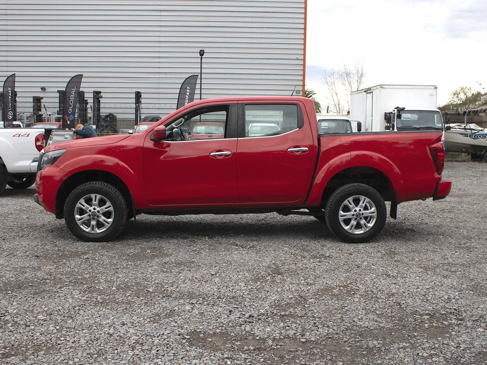 Nissan Navara 2023 - Foto 4 de 9