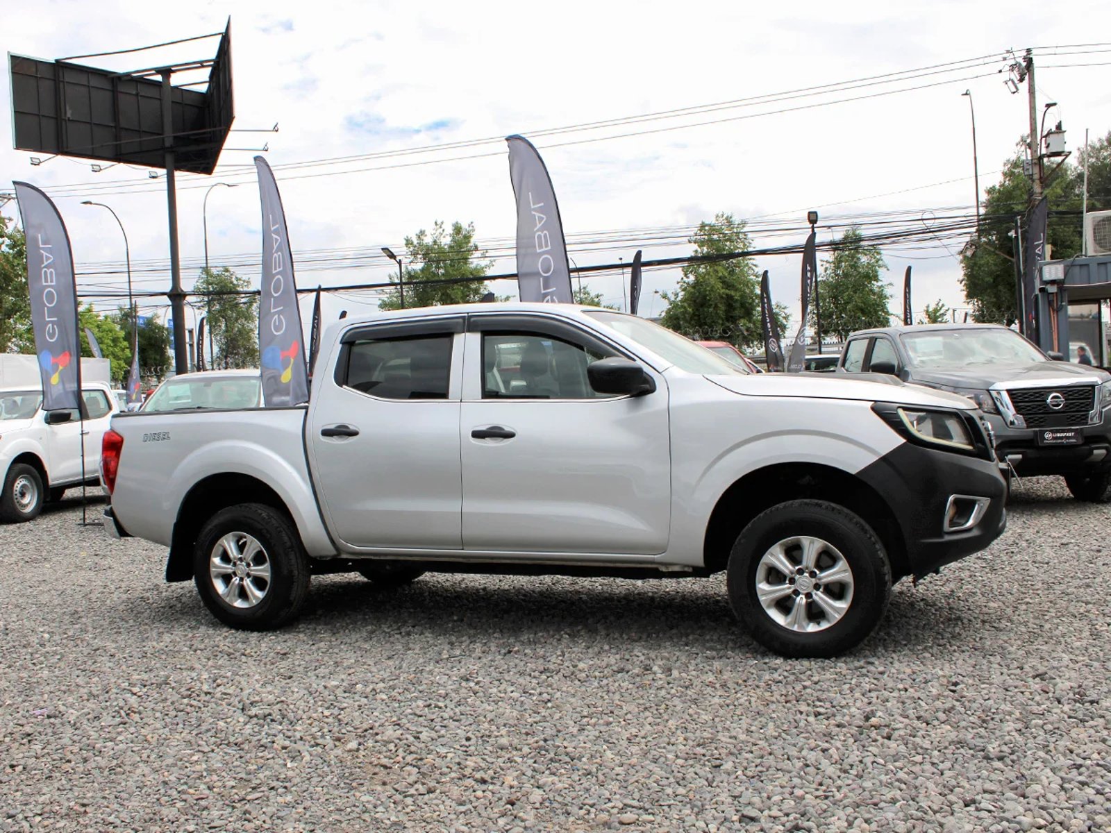 Nissan Navara 2021 - Foto 4 de 10