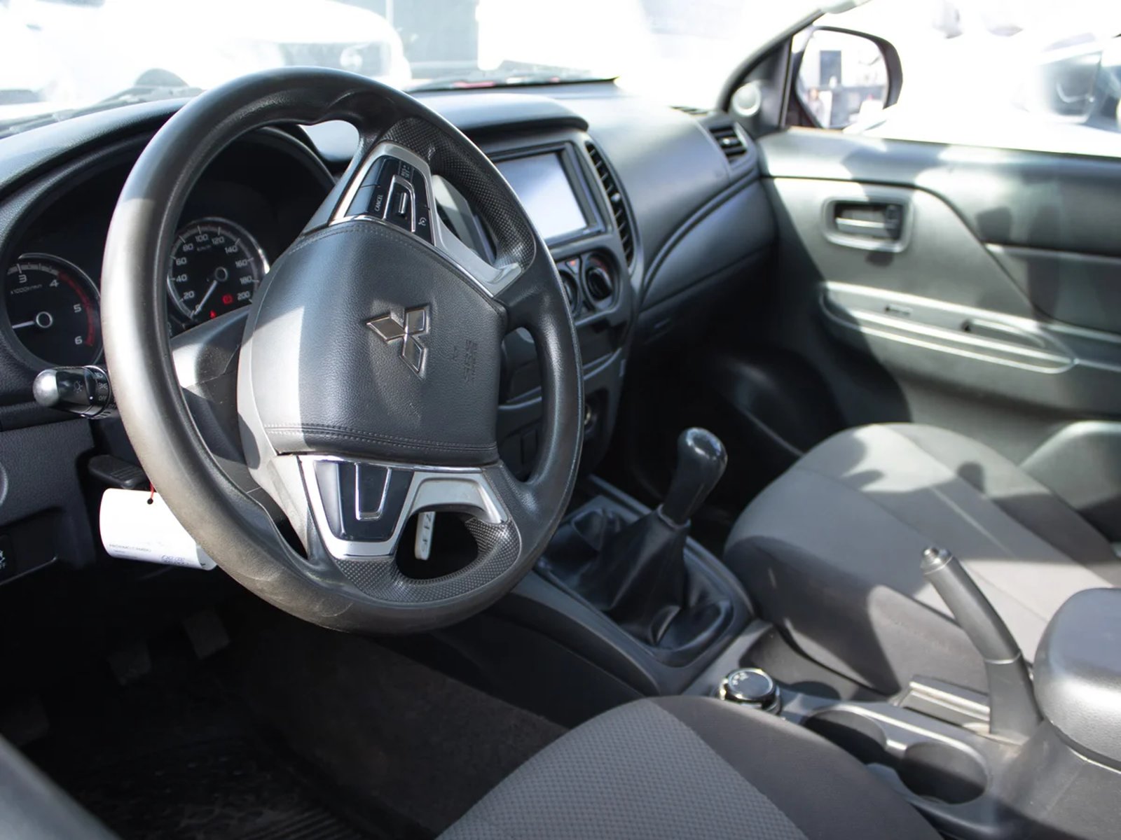 Mitsubishi L200 2022 - Imagen 6 de 8