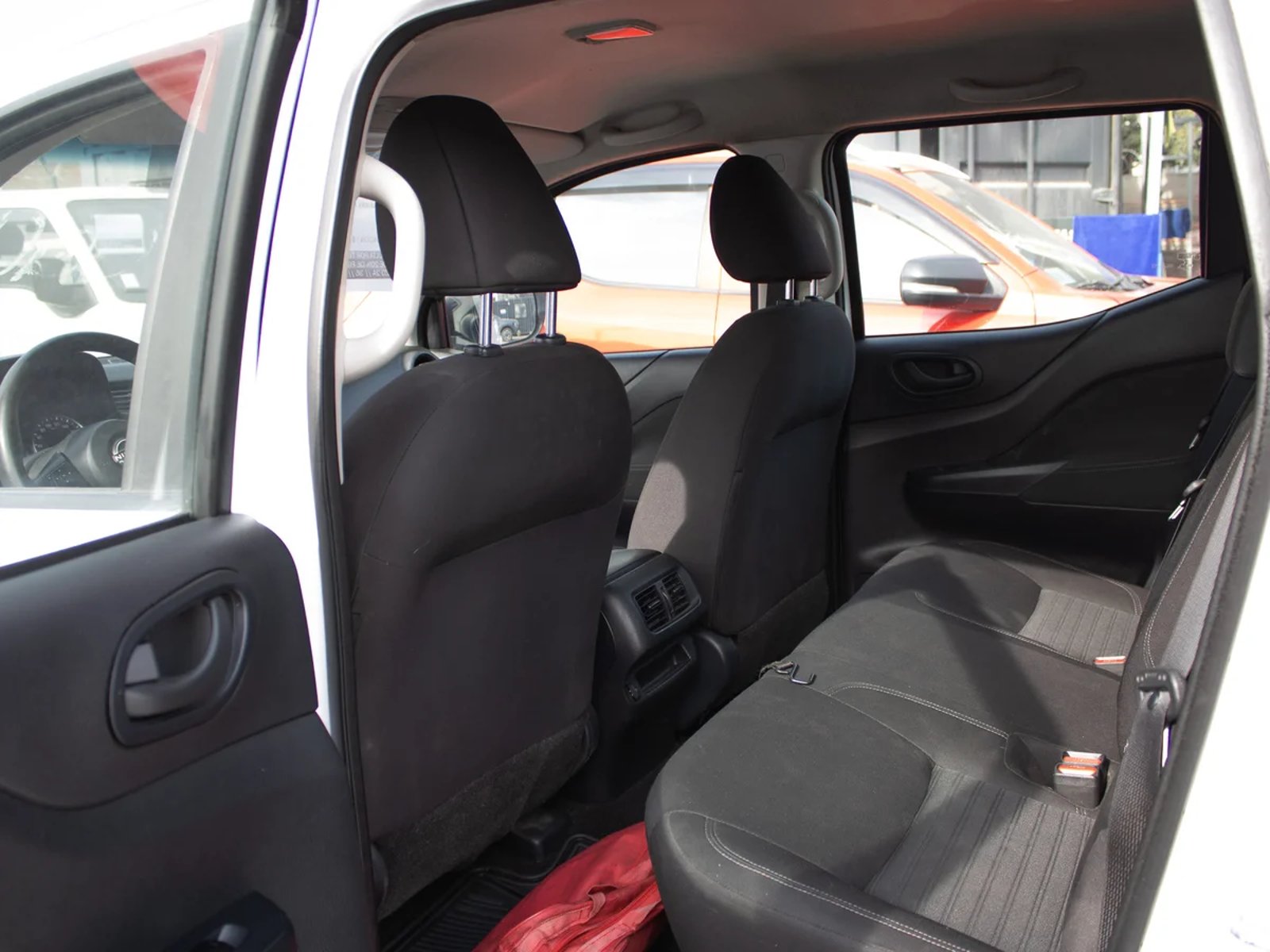 NISSAN Navara 2023 - Imagen 8 de 9